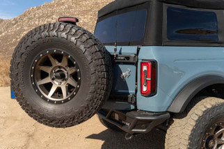 DV8 Offroad 21-24 Ford Bronco Tire Carrier