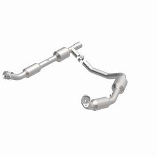 MagnaFlow 2006 Ford E-250 5.4L Direct Fit Converter