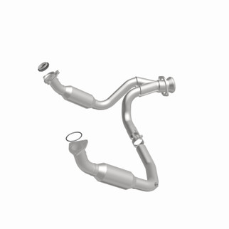 MagnaFlow 09-10 Cadillac Escalade 6.2L Direct Fit Converter
