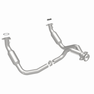 MagnaFlow 09-10 Cadillac Escalade 6.2L Direct Fit Converter
