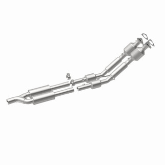 MagnaFlow 2006 Volkswagen Passat 3.6L Direct Fit Converter