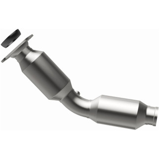 MagnaFlow 12-15 Prius V L4 1.8 OEM Underbody Direct Fit Converter