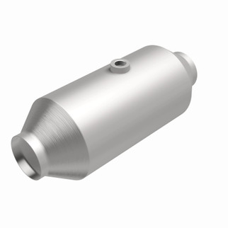 MagnaFlow MagnaFlow 2.5 in. OEM Grade Federal / EPA Compliant Universal Catalytic Converter