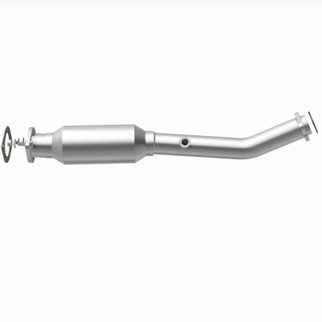 MagnaFlow 05-06 Nissan Titan 5.6L Direct Fit Converter