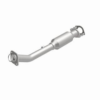MagnaFlow 2004 Nissan Titan 5.6L Direct Fit Converter