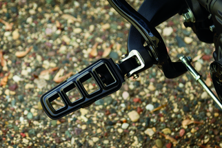 Kuryakyn Dillinger Pegs Without Adapter Black