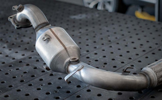 MagnaFlow 14-15 Kia Sorento LX L4 2.4L OEM Grade / EPA Compliant Direct-Fit Catalytic Converter