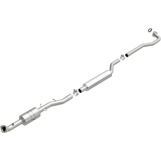 MagnaFlow Direct Fit Catalytic Converter 2008-2009 OUTLANDER 2.4 L Underbody