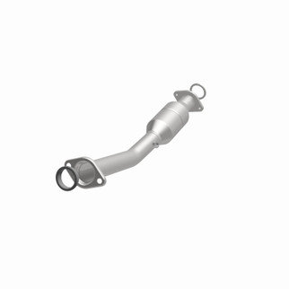 MagnaFlow Direct Fit Catalytic Converter 2011-2015 Juke L4 1.6 OEM Underbody