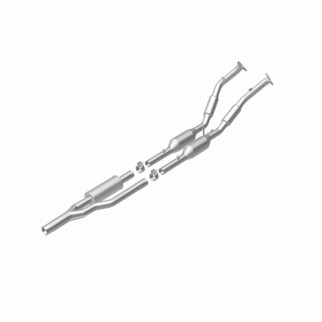 MagnaFlow Direct Fit Catalytic Converter 06- Audi A3 Quattro 3.2L