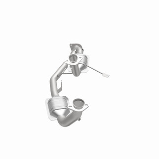 MagnaFlow Direct Fit Catalytic Converter 96-99 Ford Taurus3.0L 50S