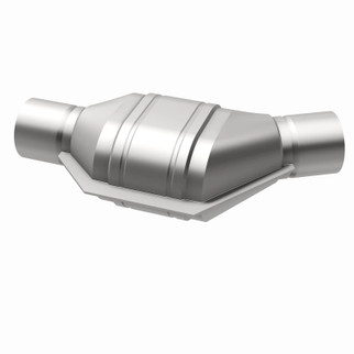 MagnaFlow Universal Catalytic Converter 2.50inch Angled Inlet OBDII