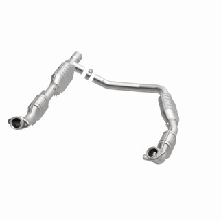 MagnaFlow Direct Fit Catalytic Converter 05-07 Ford E-250/E-350 Econoline V8 5.4L