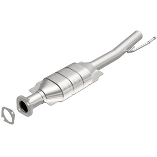 MagnaFlow Direct Fit Catalytic Converter 01-04 Ford Escape 3.0L Rear / 01-04 Mazda Tribute 3.0L Rear