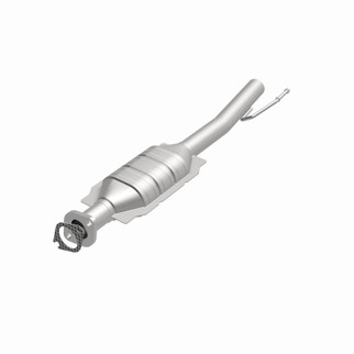 MagnaFlow Direct Fit Catalytic Converter 01-04 Ford Escape 3.0L Rear / 01-04 Mazda Tribute 3.0L Rear