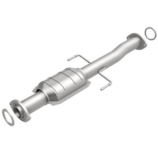 MagnaFlow Direct Fit Catalytic Converter 02-04 Toyota Tacoma 2.7L Rear
