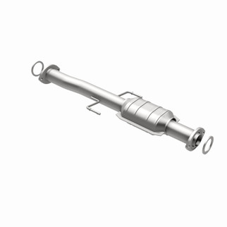 MagnaFlow Direct Fit Catalytic Converter 02-04 Toyota Tacoma 2.7L Rear