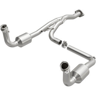 MagnaFlow 05-07 Jeep Liberty 3.7L Direct Fit Converter