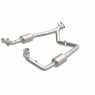 MagnaFlow 2003 Ford E-350 Super Duty 5.4L Direct Fit Converter