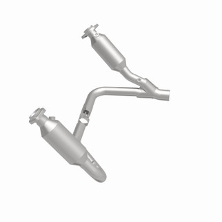 MagnaFlow 05-06 Dodge Durango 4.7L Direct Fit Converter