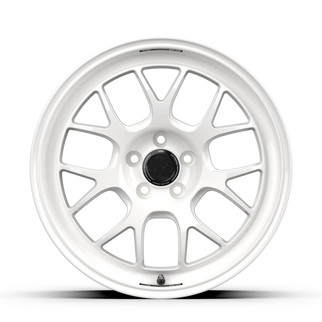 fifteen52 Apex RSR 18x9.5 5x114.3 38mm ET 73.1mm Center Bore Rally White