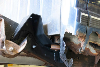 Rust Buster 1988-1998 Chevrolet & GMC C/K 1500 & 2500 Bed and Cab Mount Brackets - Left