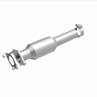 MagnaFlow 09-11 Buick Lucerne Rear Underbody 3.9L Direct Fit Catalytic Converter