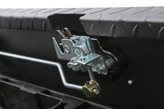 Dee Zee Universal Tool Box - Red Crossover - Single Lid Black BT (Txt Blk)