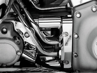 Kuryakyn Deluxe Oil Line Nacelle Cover 00-06 Softail Models Chrome