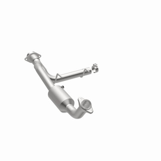 MagnaFlow 2005 Lincoln Navigator 5.4L Direct Fit Converter