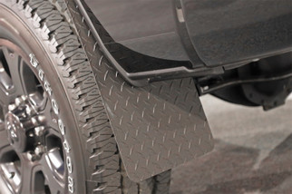 Dee Zee Universal Flaps Brite-Tread Universal 11x19 Notched (Txt Blk)