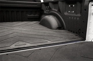 Dee Zee 19-23 Chevrolet Silverado Heavyweight Bed Mat - Custom Fit 6 1/2Ft Bed (X Pattern)