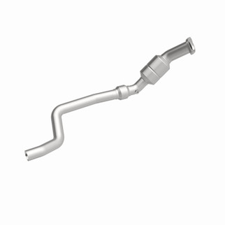 MagnaFlow Direct Fit Catalytic Converter 06-14 Chrysler 300 5.7L
