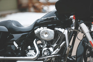 S&S Cycle 08-16 Touring/16-17 Softail Models Stealth Air Cleaner Kit w/ Chrome Tribute Cover