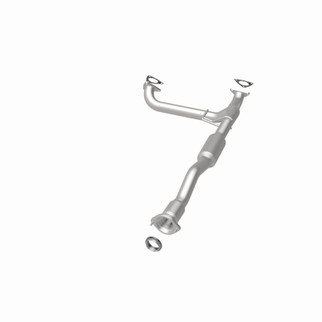 MagnaFlow Direct Fit Catalytic Converter 2015 Colorado 3.6 Underbody