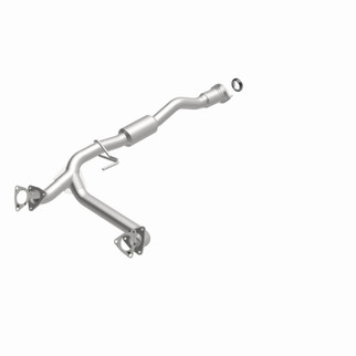 MagnaFlow Direct Fit Catalytic Converter 2015 Colorado 3.6 Underbody