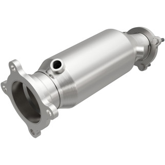 MagnaFlow Direct Fit Catalytic Converter 2012-2014 Audi A6 2.0L