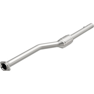 MagnaFlow Direct Fit Catalytic Converter 99-00 BMW 540i 4.4L PS Rear