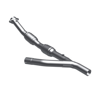 MagnaFlow Direct Fit Catalytic Converter 01-03 Ford E150 4.2L P/S
