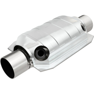 MagnaFlow Universal Catalytic Converter 2.25 W/Dual O2 Boss
