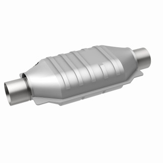 MagnaFlow Universal Catalytic Converter 2.25 W/O2 Boss