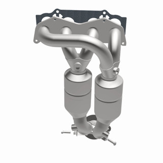 MagnaFlow Direct Fit Catalytic Converter 01-03 Toyota Rav4 2.0L L4