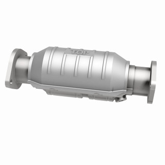 MagnaFlow DF Conv 99-04 VW Golf 2.8L GTI/04-05 Golf 2.8L VR6/99-02 Jetta 2.8L 12 Valve AFP/GLS/GLX