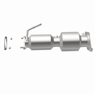 MagnaFlow Direct Fit Catalytic Converter 13-15 Hyundai Veloster 1.6L Underbody