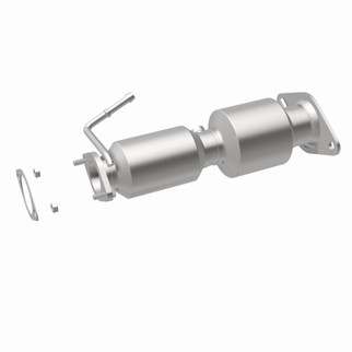 MagnaFlow Direct Fit Catalytic Converter 13-15 Hyundai Veloster 1.6L Underbody
