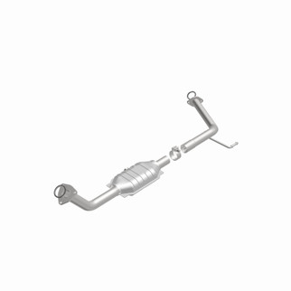 MagnaFlow Direct Fit Catalytic Converter 05-07 Toyota Sequoia 8 4.7L D/S