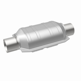 MagnaFlow Univ Cat Conv 2.25in Inlet/Outlet Ctr/Ctr Oval 01-04 Sequoia/03-04 Tundra 4.7L D/S-P/S