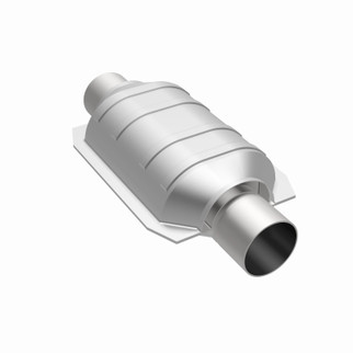 MagnaFlow Univ Cat Conv 2.25in Inlet/Outlet Ctr/Ctr Oval 01-04 Sequoia/03-04 Tundra 4.7L D/S-P/S