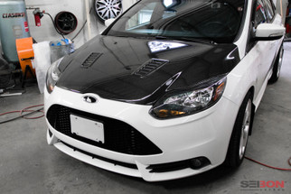 Seibon 12-13 Ford Focus RS-Style Carbon Fiber Hood