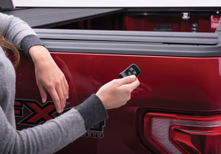 Retrax 04-up Titan Crew Cab 4-doors (w/ or w/o Utilitrack) PowertraxPRO MX